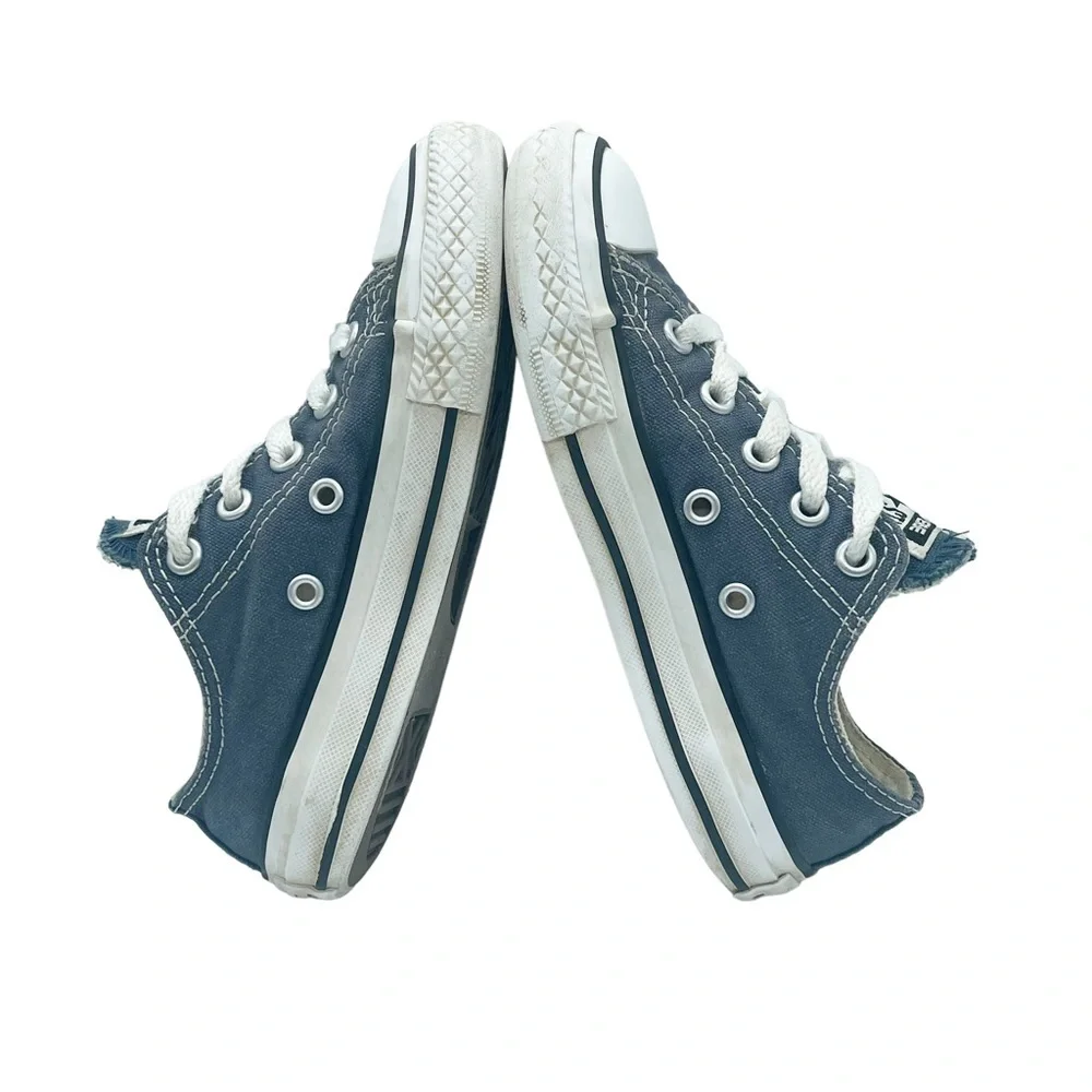 Converse All Star Low Top Sneakers Size Youth 11 Navy Canvas Lace Up